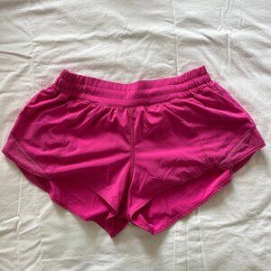 Lululemon Hotty Hot Shorts 2.5 Inch, Size 8: Sonic Pink